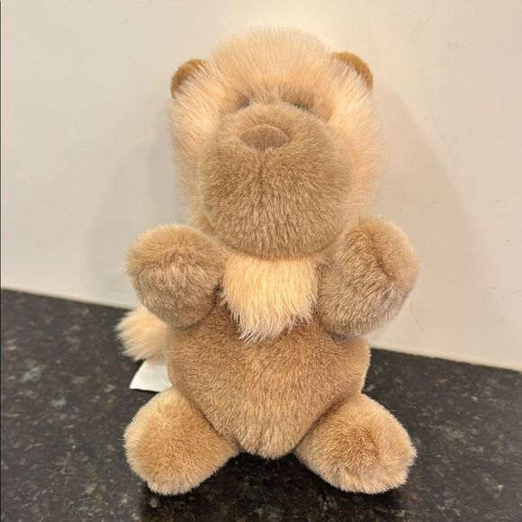 Vintage GUND Lion Brutus (8inch) Plush Toy Short Mane Light Brown - Picture 1 of 9